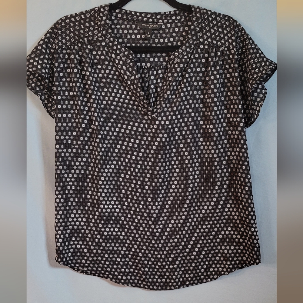 Banana Republic Crop Sleeve Blouse
